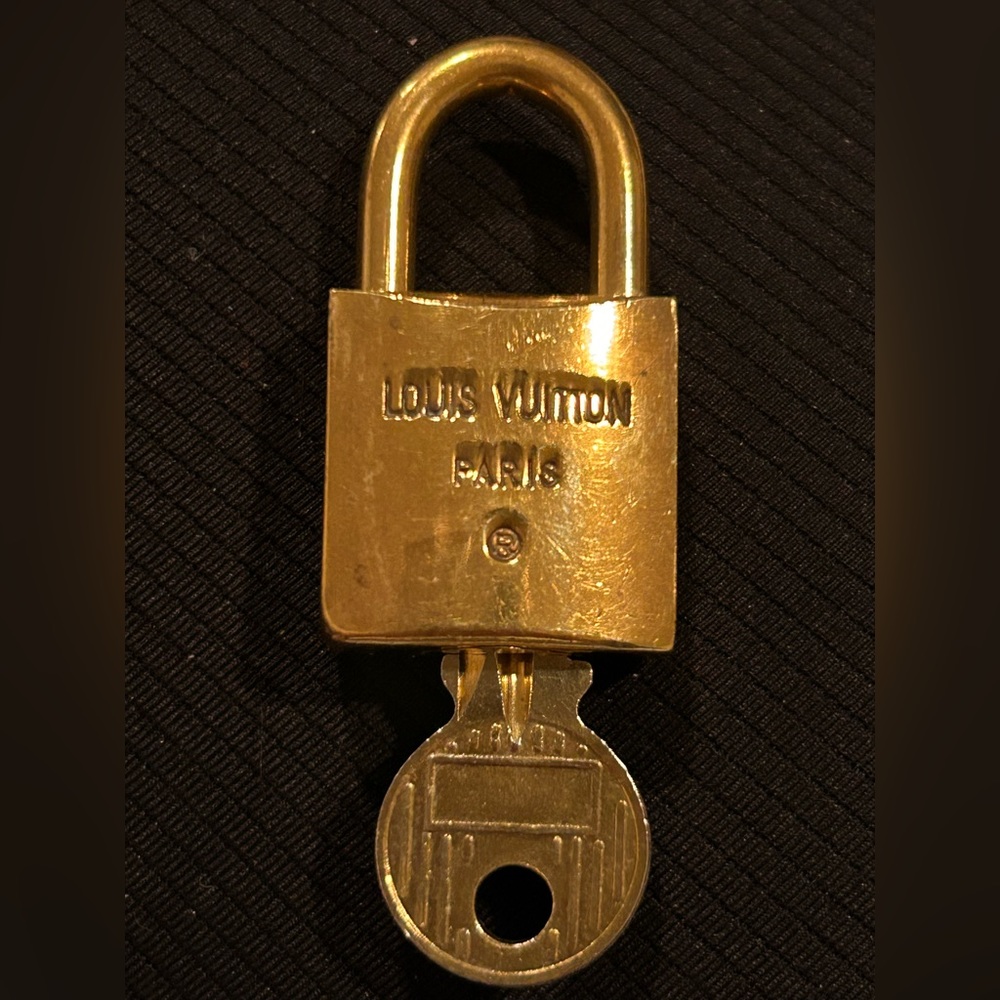 Louis Vuitton lock & key